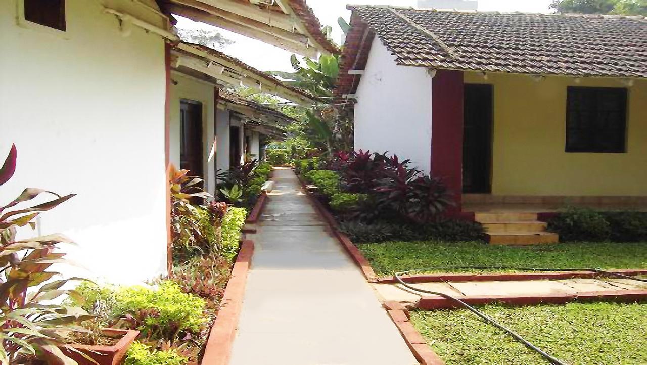 Lamour Beach Resort Benaulim Exteriör bild