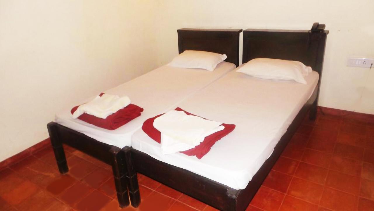 Lamour Beach Resort Benaulim Exteriör bild