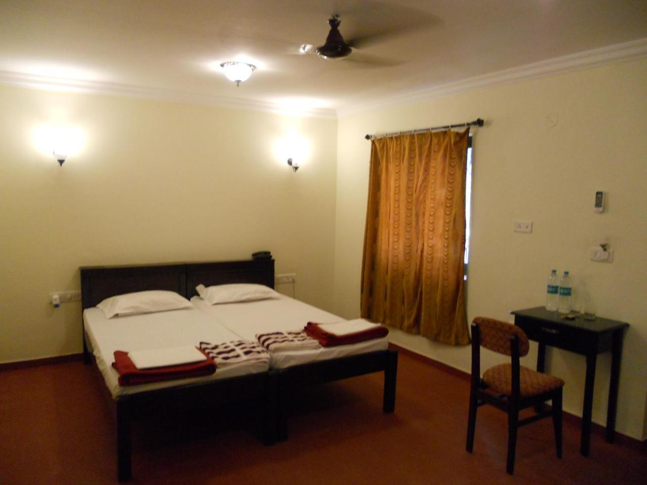 Lamour Beach Resort Benaulim Exteriör bild