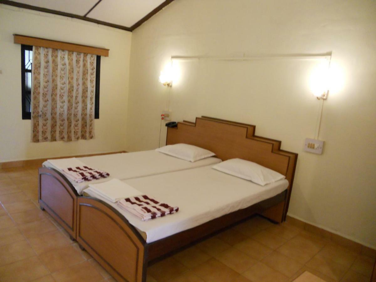 Lamour Beach Resort Benaulim Exteriör bild