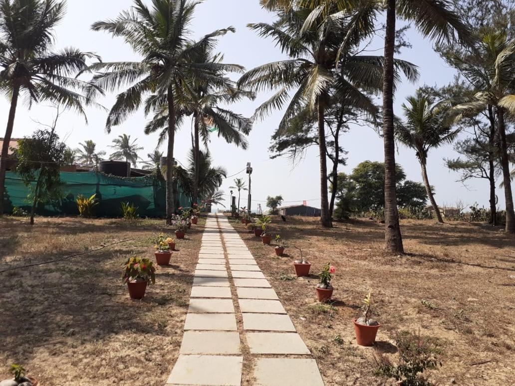 Lamour Beach Resort Benaulim Exteriör bild